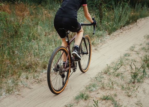   Gravel bicykel            